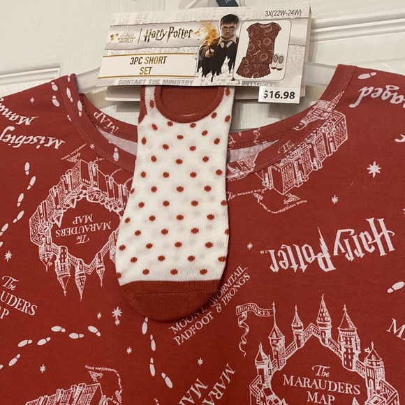 Warner Bros. Women’s and Women’s Plus Harry Potter 3 piece pajama set; size: S - Picture 2 of 3